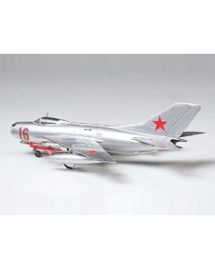 1/100 Tamiya Combat Plane #09 Soviet Supersonic Fighter Mikoyan MiG-19 "Farmer" - Official Product Image