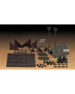 1/72 Hasegawa MT32 Field Camp Equipment Set - Official Product Image
