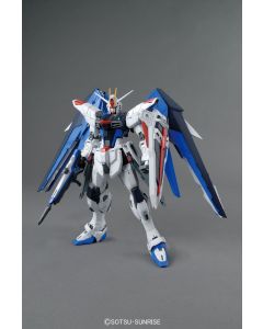 1/100 MG Freedom Gundam ver.2.0 - Official Product Image 1